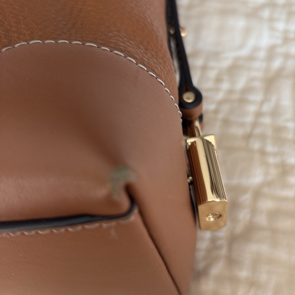 Michael Kors crossbody bag. - Picture 10 of 10